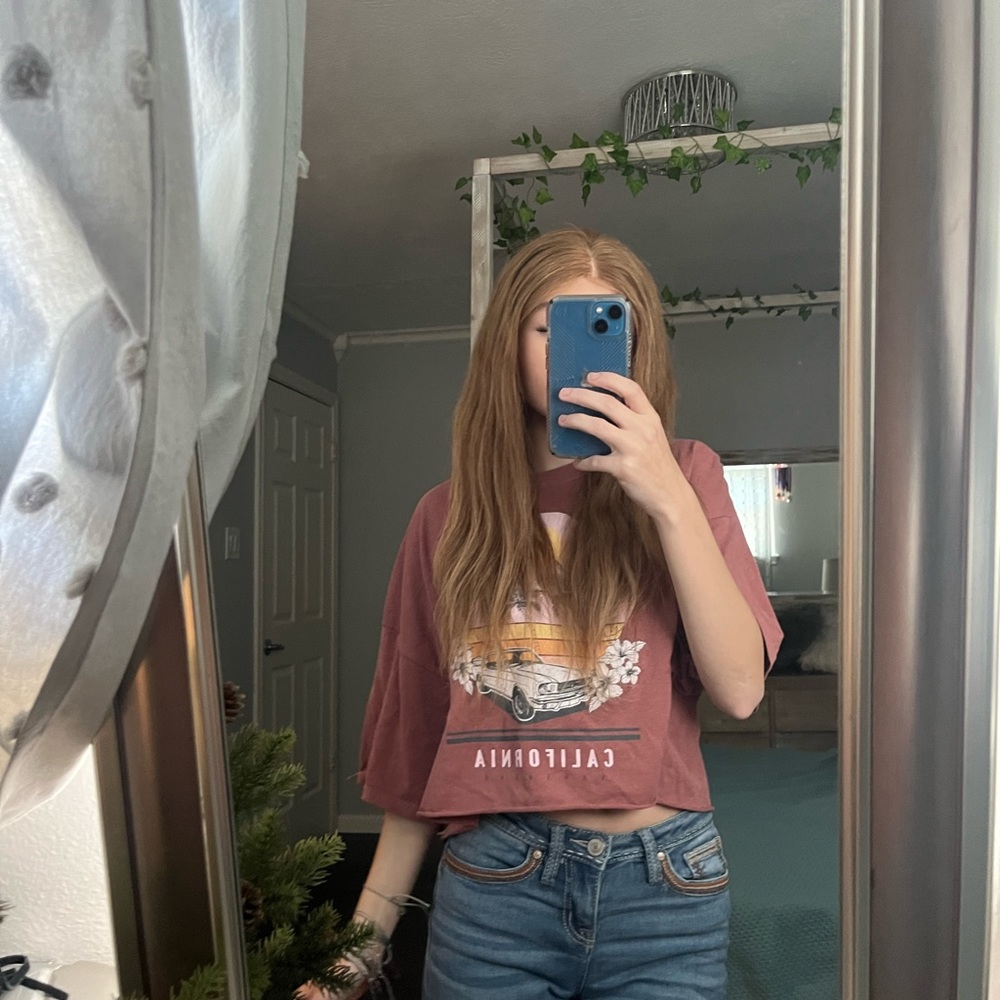 social culture pink / red large oversized california beach car crop top